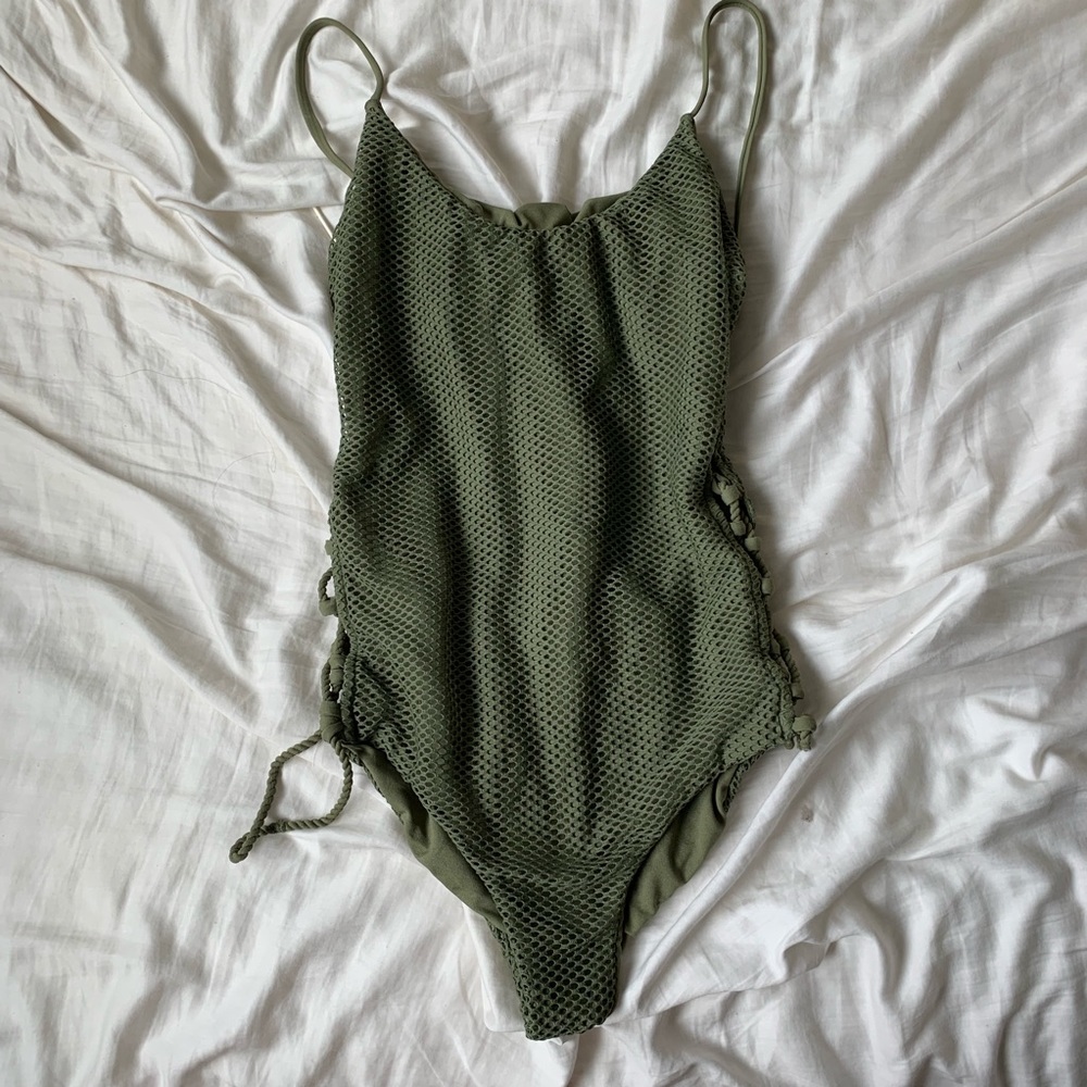 Billabong mesh olive one piece